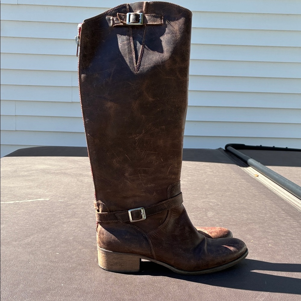Charles and David made in Italy, beautiful Brown Leather Knee-High Boots